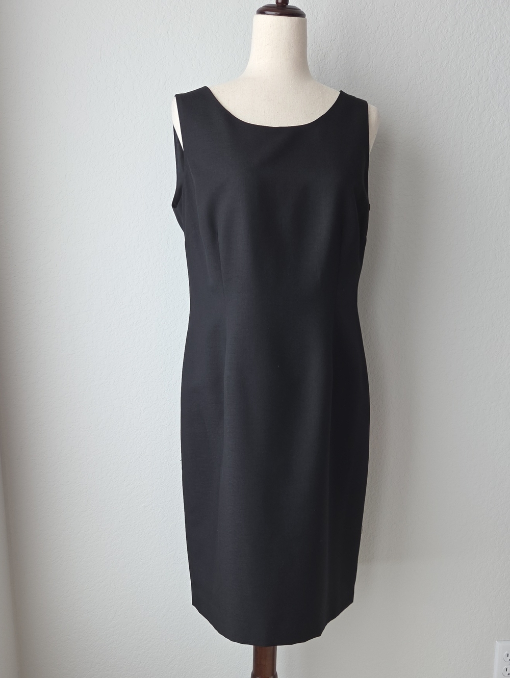 Kasper Seperates Classic Sleeveless Basic Black Sheath Dress 12 Office Party
